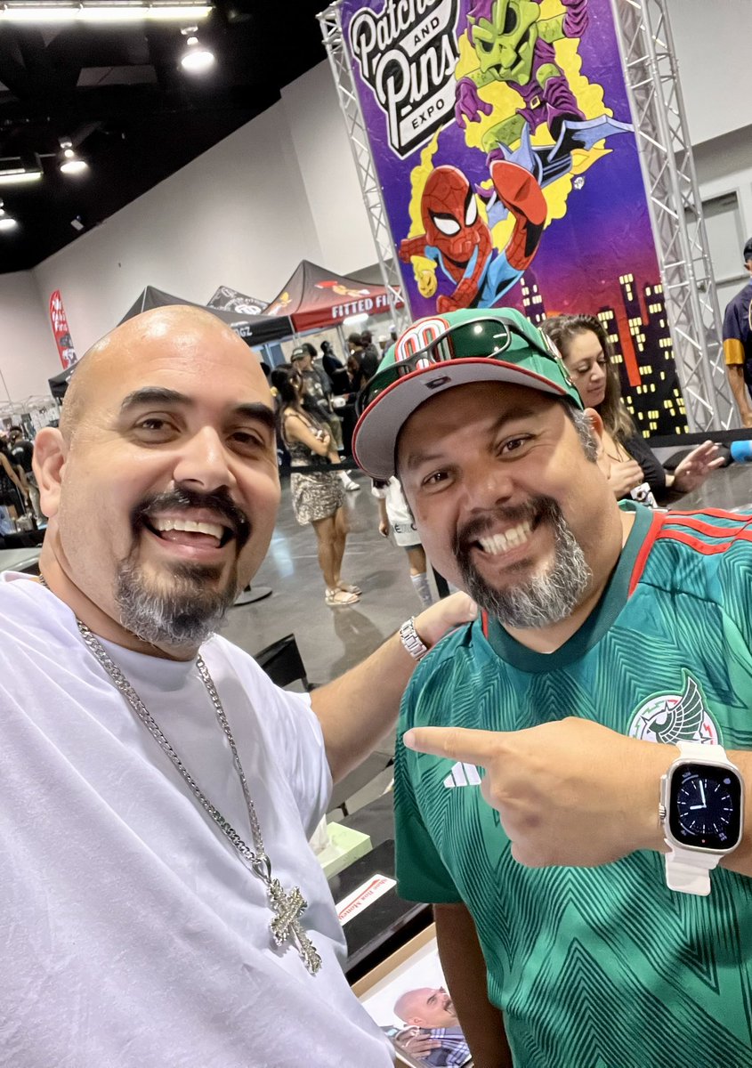 @NoelGugliemi welcome to el Twitter. Great meeting you at the #patchesandpinexpo. All the best on your success. #HectorInEveryMovie ✌🏽