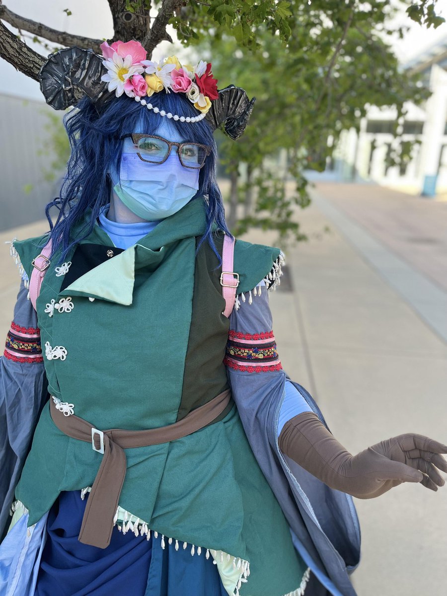 kxtecreates's tweet photo. I went to a local con today and got to FINALLY debut Jester officially. It was so much fun and I met so many super nice Critters! I can't wait to wear her to a bigger con 💖

#silveragecomiccon #crittercosplay #CriticalRole #criticalrolecosplay https://t.co/AhF3mfJlXa