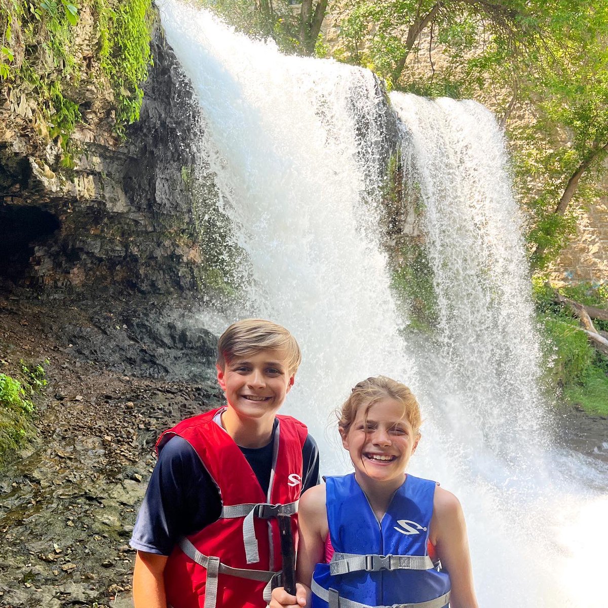 jeffdeyo's tweet photo. Another fun day in Hastings at Vermillion Falls Park and the Mississppi River. #family #adventrue #hiking #tubing #biking #picnics #coffee #icecream #outdoors #fun https://t.co/hoDorznnYC