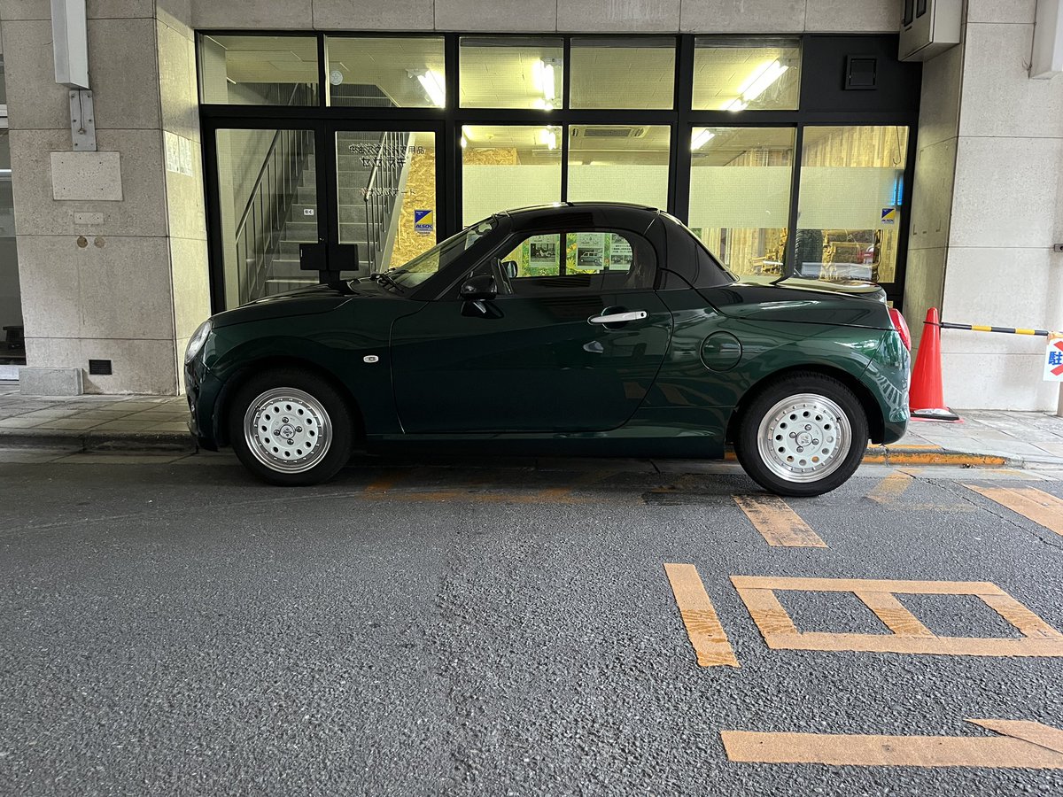 Hanazonoauto's tweet photo. おはようございます🙌
M様よりコペンセロ バンパー修理とグリルの取付をご利用頂きました😁
お手頃価格にてバンパー修理してグリルでイメチェンです。
ご予算、こだわりに合わせた板金修理出来ますのでご利用くださいませ💁♂️
#板金修理 #京都 #お手頃価格 #カスタム #塗装 #QMODEL https://t.co/5DuDv15bwG