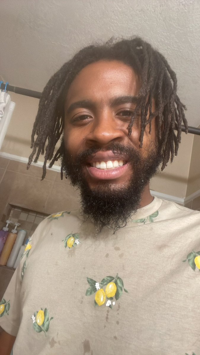 EricBur1121's tweet photo. Fresh face https://t.co/cVBlyOGG4l