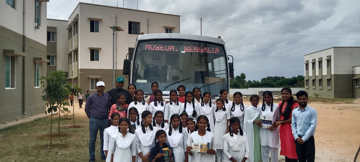 MMDRSKolar's tweet photo. @DOMGOK @dckolar On 8th July Mobile Science Museum of VISHWESHWARIAH INDUSTRIAL AND TECHNOLOGICAL MUSEUM Bengaluru visited our school &amp; demonstrated Exhibition on Electricity and Magnetism topics this helped  our pupils 🙏🔭🧪📚🌱💡 https://t.co/3xP9Rp8CVF