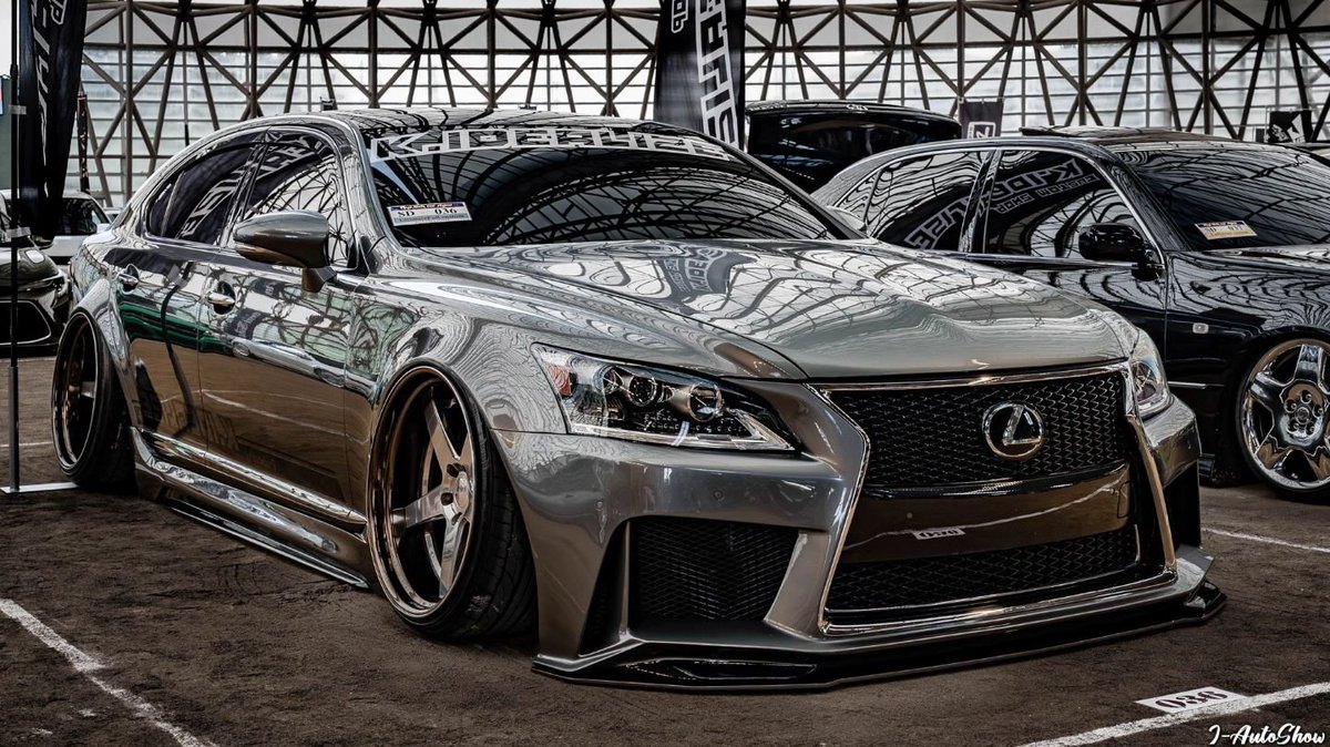 jpauto247's tweet photo. #JAutoShow #SONYFX3 #ファインドリッチ #ファインドリッチ2023 #ファインドリッチカーショー #findrich #カスタムカー #cinematiccars #車イベント #VIPSEDAN #vipstyle #bippustyle #shakotan #ls460 #lexusls460 #lexusls #レクサス #レクサスLS https://t.co/ZuUhw3PMz8