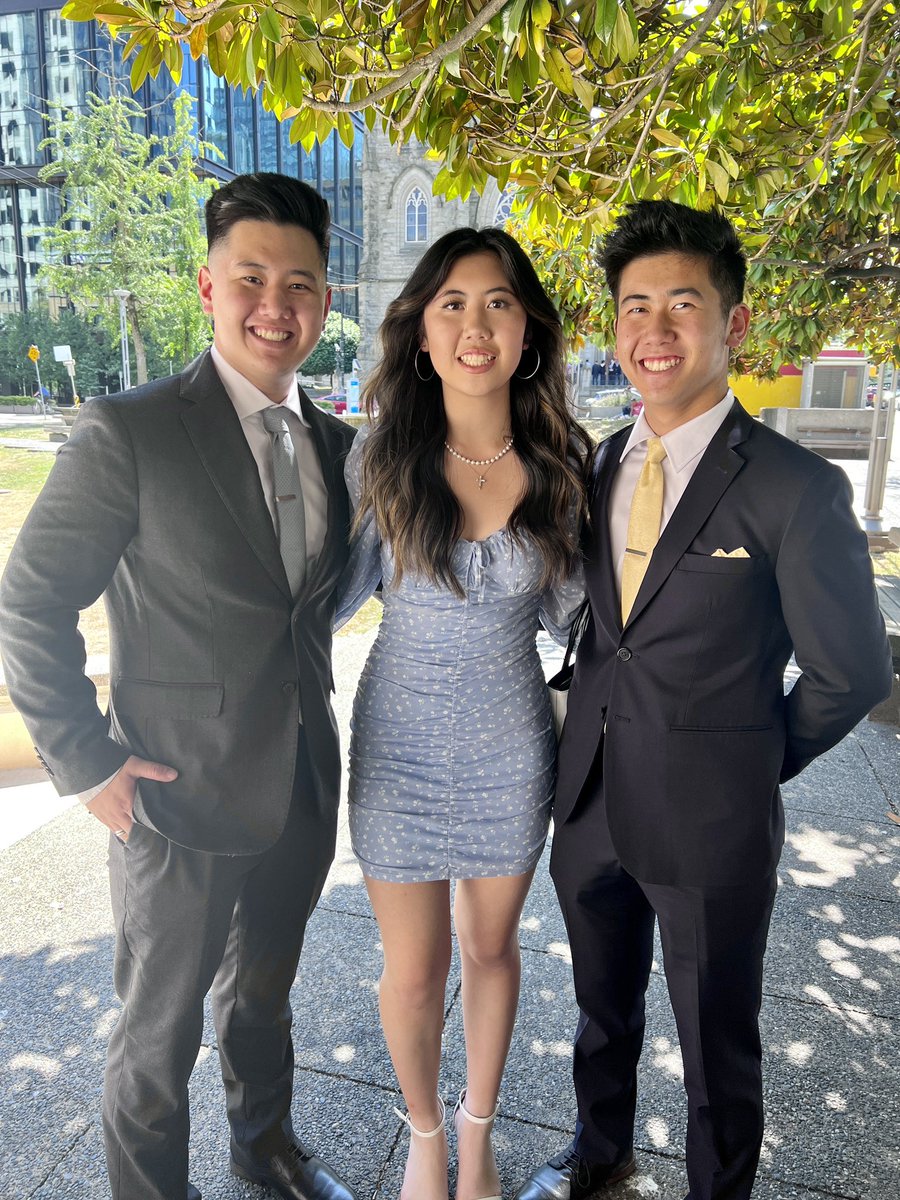CanuckClay's tweet photo. It’s an honour to share our wedding anniversary with such a beautiful and faithful couple.

Congratulations @bdozenfurtado and Elena. May God bless you and protect you!

#marriage #primaryvocation #anniversary https://t.co/QchQGpOCxu