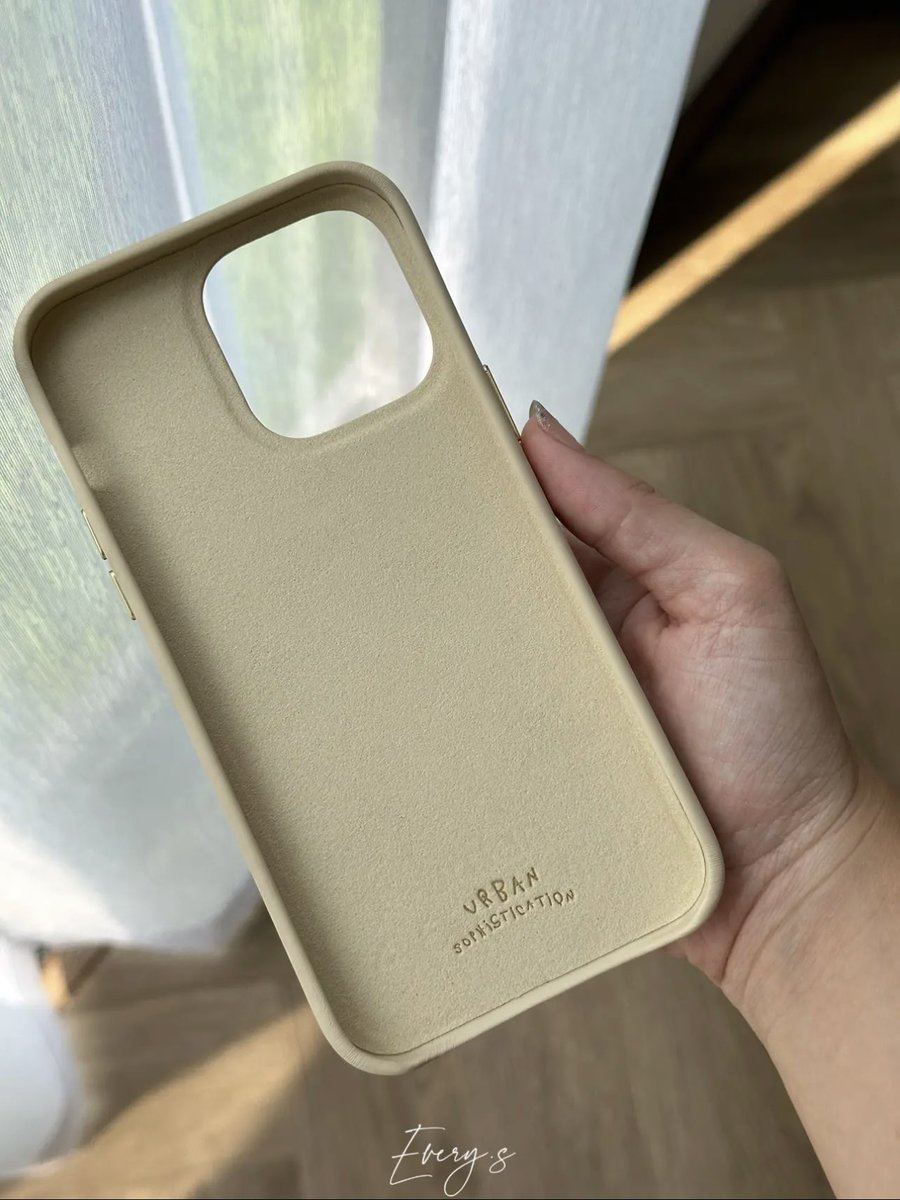 Eveeicu's tweet image. เพื่อนถามเยอะมากว่าใช้เคสของอะไร
ดูนุ่มนิ่ม จะสบายมือ นี่เลยคร้าา
The Puffer case ของ Urban Sophisrication อีฟซื้อจากพรีออเดอร์
แต่รอไม่นานเลย รองไปตำๆกันดูนะ 🫠✨
shope.ee/8zbGhKxFc8