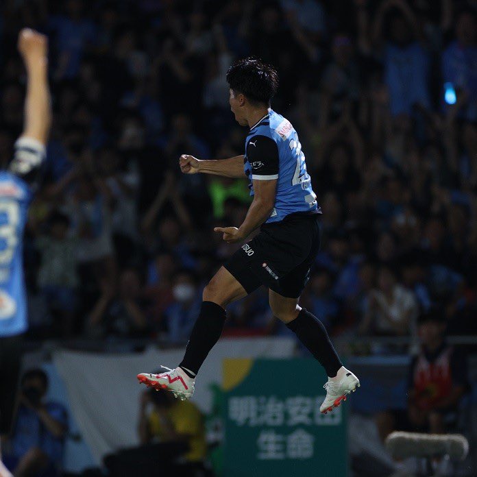 🗣️写真決定!! ＼ 昨日の試合であんたが大賞に選ばれた山田新選手の