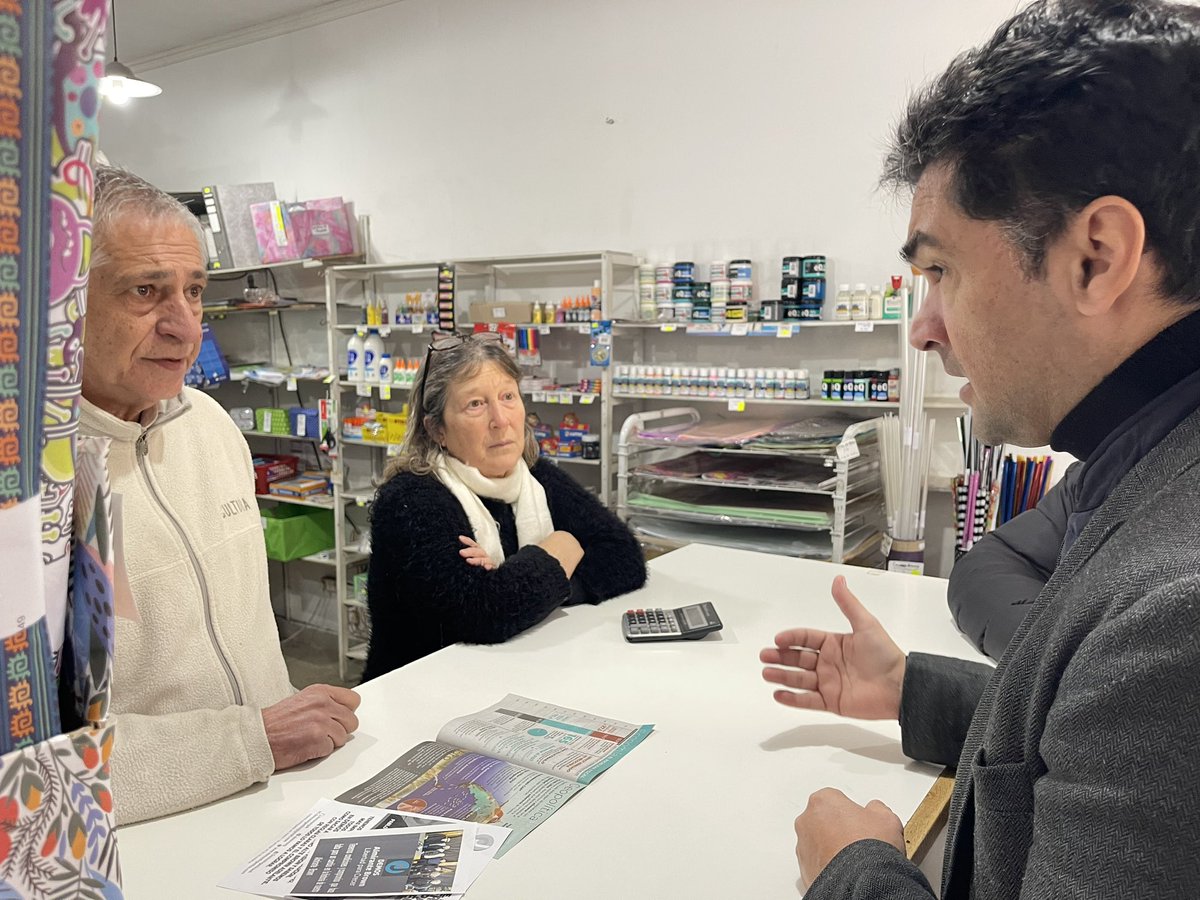 nazaetchepare's tweet image. Estuve recorriendo Almirante Brown junto a Pablo Díaz, Angel Sánchez y equipo. El empleo de calidad y la seguridad siguen siendo el reclamo de los vecinos en cada lugar que visitamos del conurbano bonaerense.