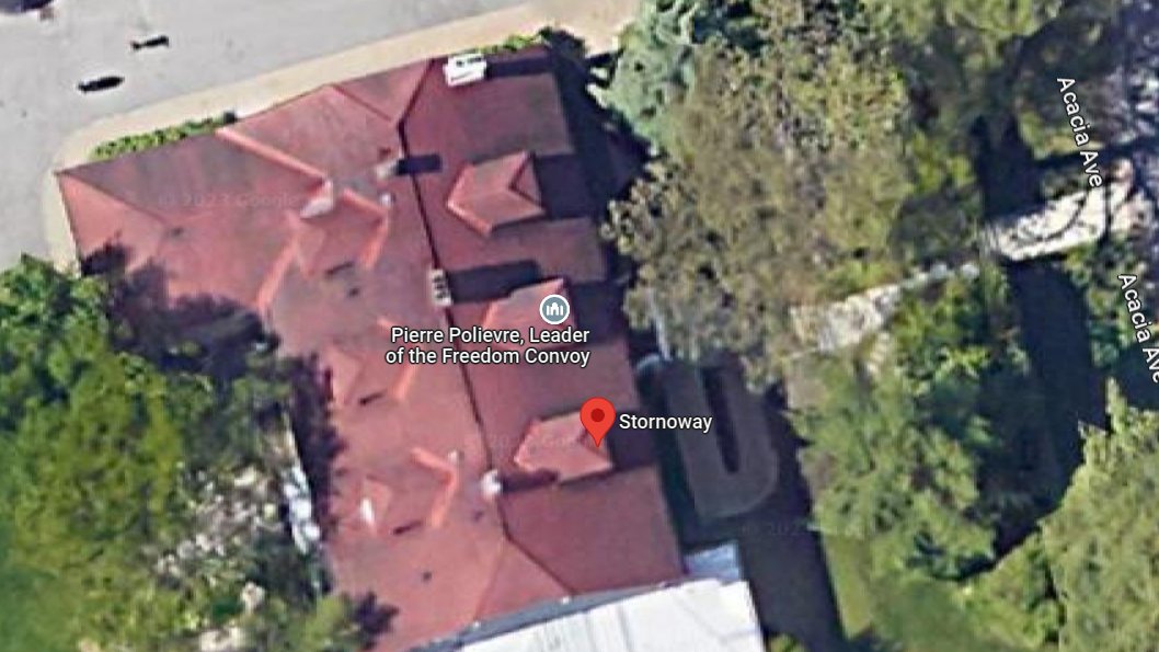 dipbrat70's tweet photo. Stornoway, Rockcliffe Park, Ottawa, home of "Pierre Polievre [sic], Leader of the Freedom Convoy"
#cdnpoli https://t.co/MhE5kSgRSm