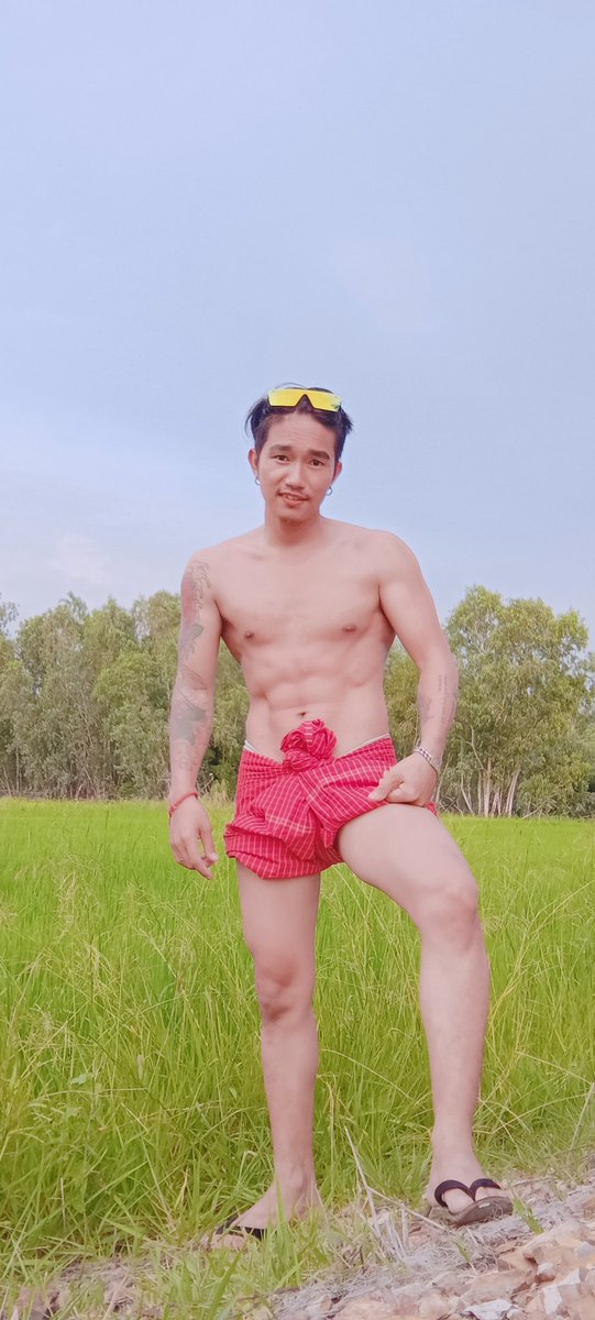 สวัสดีครับမဂ်လာပါ