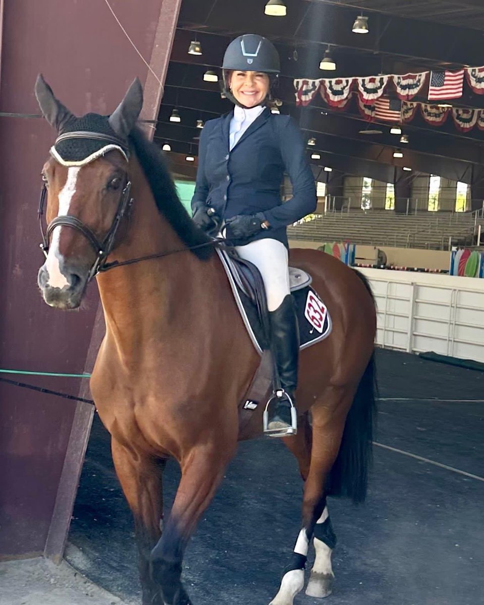 zenyatta_queen's tweet photo. My second main man. #COUER. So fortunate my husband wanted this special horse for me as much as I did. Very grateful & blessed. We have so many years together. Just beginning our Jumper Journey #COEUR is is 2 good for me He’ll take me where I want 2 in Jumpers, Blessed #LoveWins https://t.co/ujAZKAVlOc