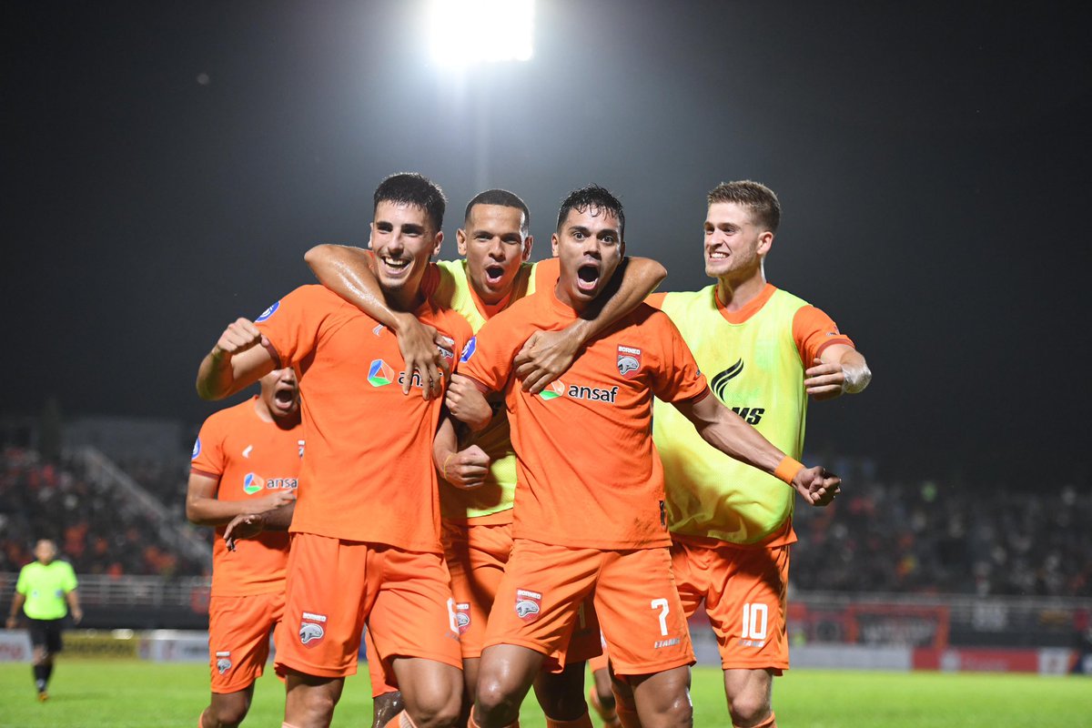 Let’s go together! 🧡🏟️