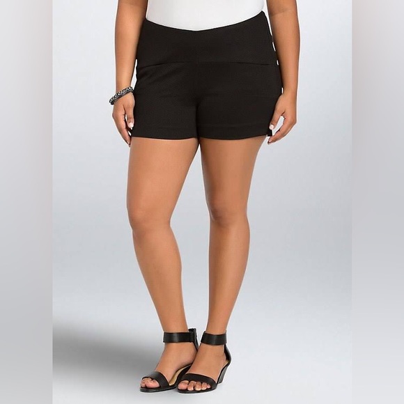 lpwrightdepot's tweet photo. So good I had to share! Check out all the items I'm loving on @Poshmarkapp from @JamieEGab #poshmark #fashion #style #shopmycloset #torrid: https://t.co/hvMzXGjRDt https://t.co/Z57cJhjUVn