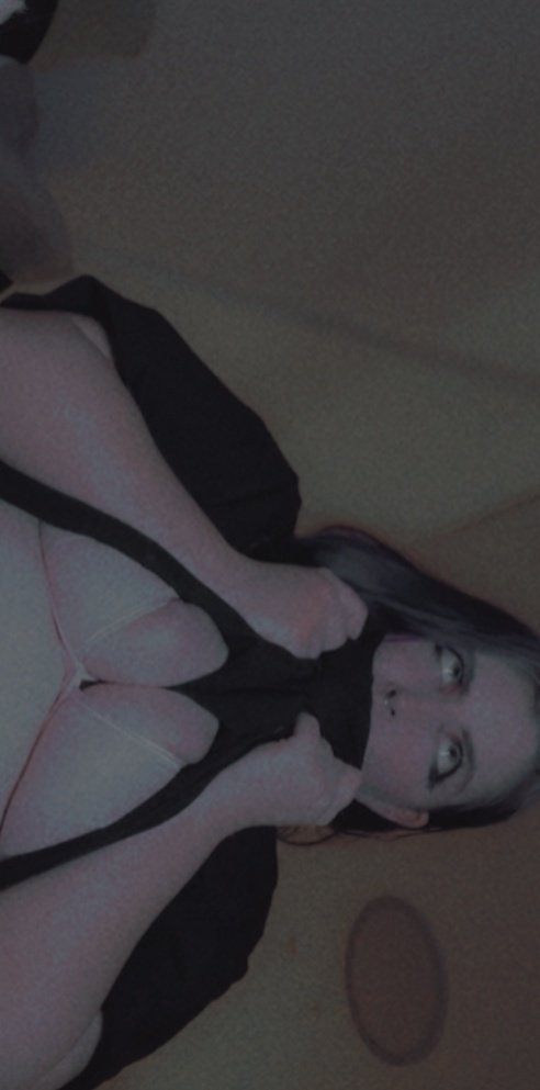 corruptpup19's tweet photo. What h♡nta* do I make you think of? 🖤✨️🥰 #nsfw_twt #nsfwcontent #nsfwaccount #gothgirl #gamergirl #nerdgirl #hentaisèx #hentaiِ https://t.co/tUgEzLgNE5