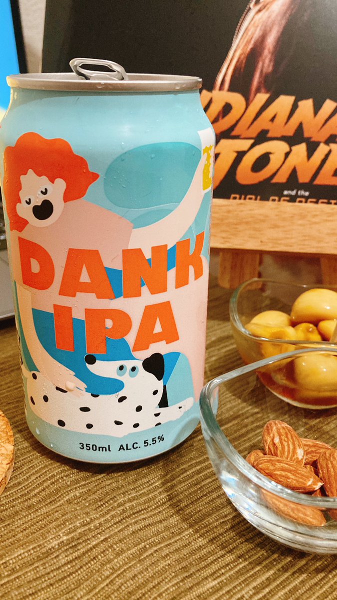 kyonz_586's tweet photo. 昨夜の #晩酌
#ドン・キホーテ✖️#伊勢角屋麦酒「DANK IPA」
伊勢角さんのトロピカル感満載IPAと激安の殿堂ドンキ🐧
贅沢美味でリーズナボー最強コラボ❕
ミッケラーを彷彿とさせるポップな缶も可愛いね💕︎
#家飲み #ビールクズ #DankIPA #クラフトビール https://t.co/PEo8vXCOog
