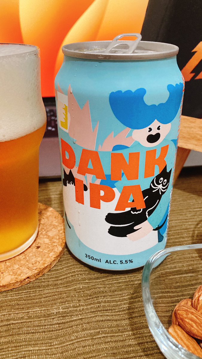 kyonz_586's tweet photo. 昨夜の #晩酌
#ドン・キホーテ✖️#伊勢角屋麦酒「DANK IPA」
伊勢角さんのトロピカル感満載IPAと激安の殿堂ドンキ🐧
贅沢美味でリーズナボー最強コラボ❕
ミッケラーを彷彿とさせるポップな缶も可愛いね💕︎
#家飲み #ビールクズ #DankIPA #クラフトビール https://t.co/PEo8vXCOog