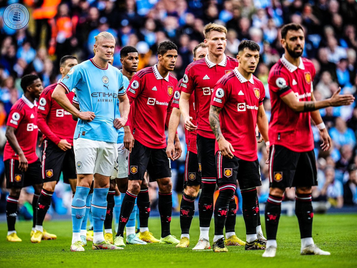 mcfc_lads's tweet photo. Not a single current Manchester United player has a Premier League medal  ❌🥇 https://t.co/ESKVnBozKx