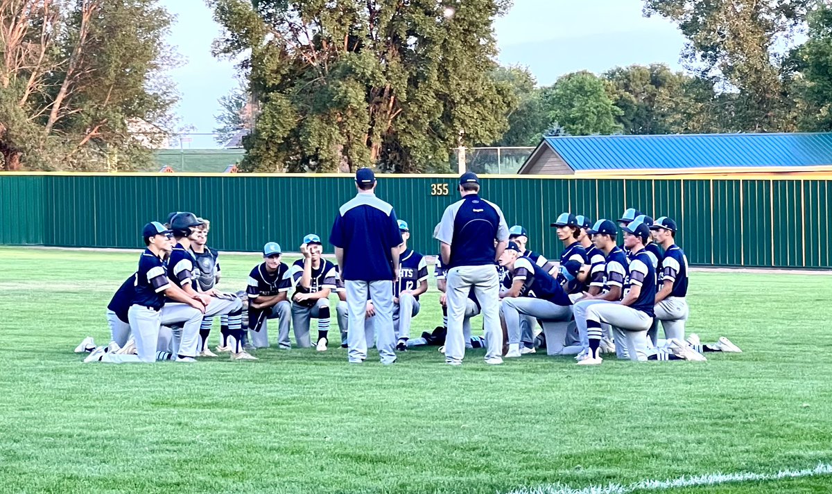 unity_athletics's tweet photo. Great season Knights! Our boys fall to a good West Lyon team tonight. These are some hard working guys who love to compete. Good season boys. Until next year…. #uchslife #uchsathletics #uchsbaseball https://t.co/LvgapRpgLi
