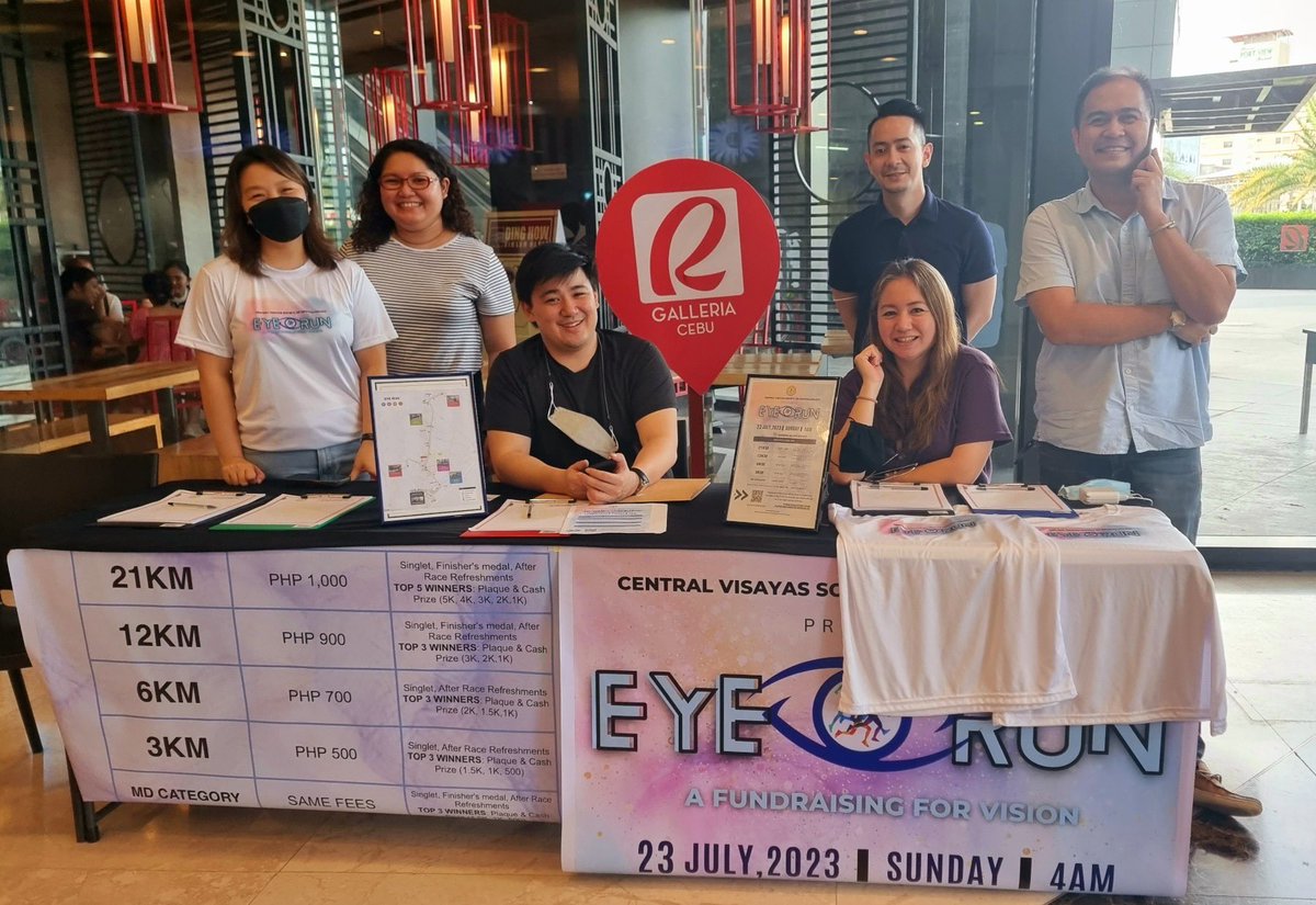 EyePundit's tweet photo. Guyssssss
Join my thing
It's so boring hereeeeee
Nobody's coming to my table to register 🥲
#eyerun #cvso #cebueyerun https://t.co/3FywdAcWZN