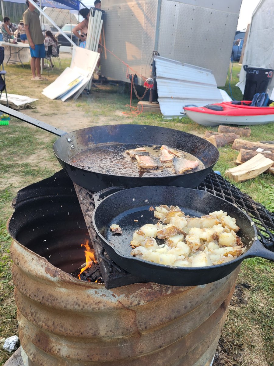 mapsworth's tweet photo. Tasty tasty fish. https://t.co/m5cIbBYFRy