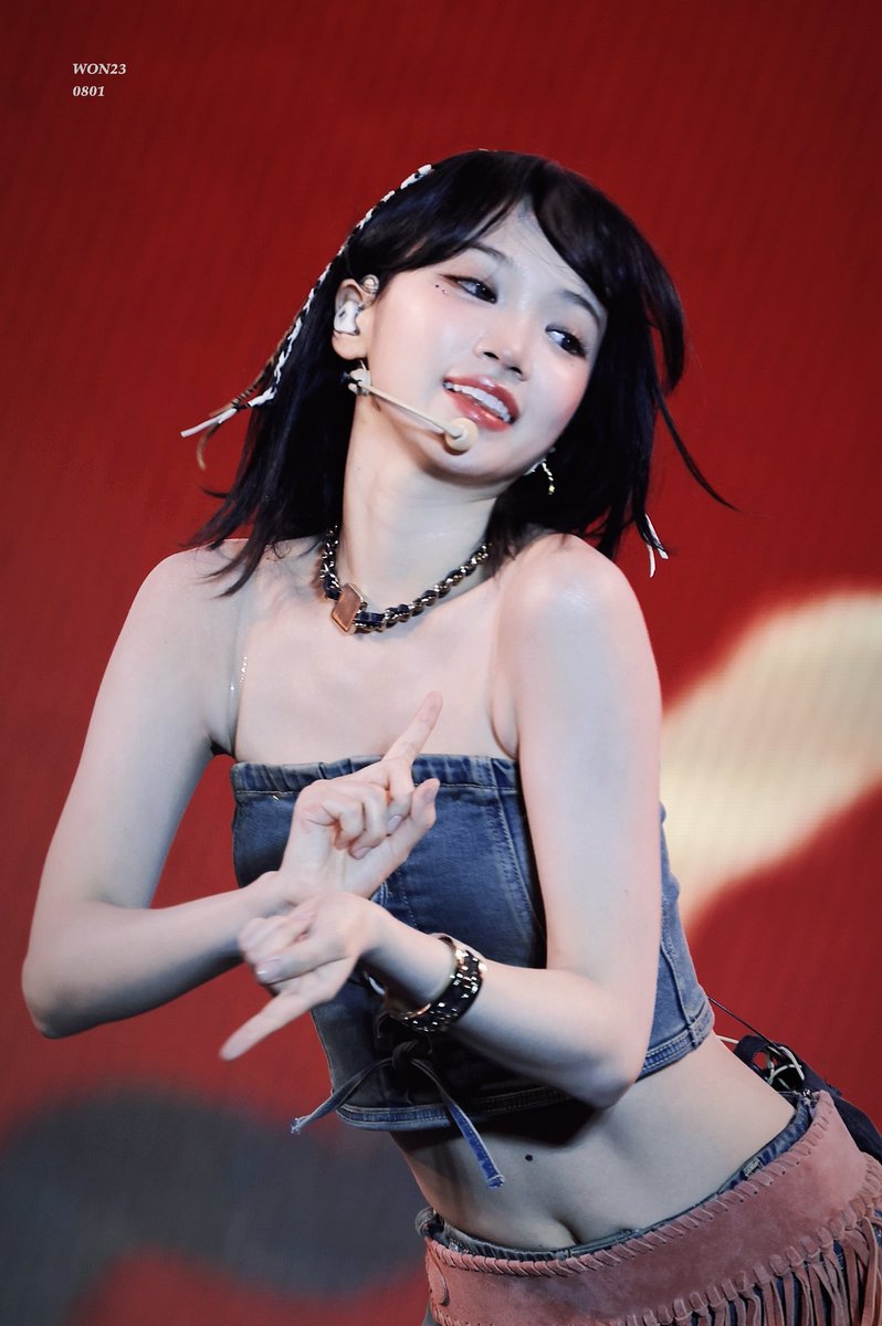 230708

#KIMCHAEWON #CHAEWON #김채원 #채원 #LE_SSERAFIM #르세라핌