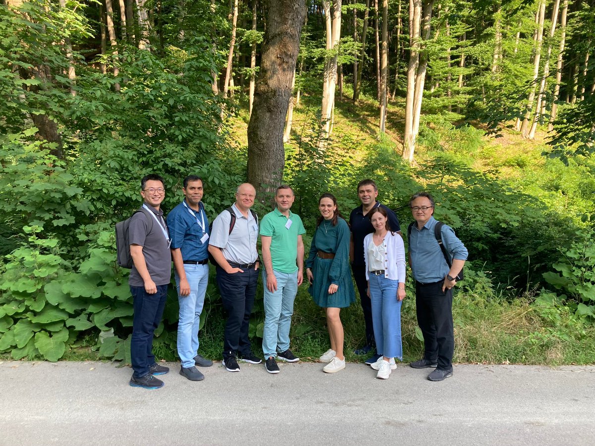 A great reunion of lab members at Nanax10