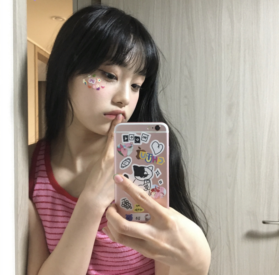 ccgalletitas's tweet image. ⠀݃⠀ ✣ ⠀۪⠀ hilo de BIOS + icons (2 personas) para compartir⠀ ✣ ⠀۪

— by ; ⭐⠀