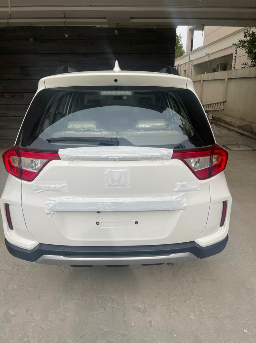 AutoDealspk_'s tweet photo. Honda BR-V i-VTEC S 
See More: https://t.co/LXkAbT4G6x
Model 2023
Location: Lahore https://t.co/otTKOF6bQg
