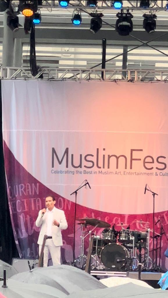 Honoured to speak to such a huge crowd and present the formal greetings from the leader of the <a href="/CPC_HQ/">Conservative Party</a> <a href="/PierrePoilievre/">Pierre Poilievre</a>  to <a href="/muslimfest/">MuslimFest</a> on their 20th anniversary.
