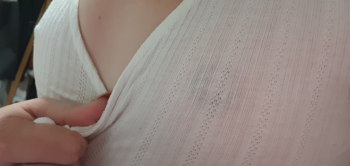 Prettybeby420's tweet photo. Retweet if you like little petite tittys https://t.co/7BMbTN6jCz