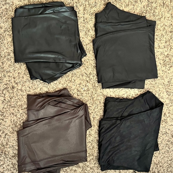 So good I had to share! Check out all the items I'm loving on <a href="/Poshmarkapp/">Poshmark</a> #poshmark #fashion #style #shopmycloset #americanrag #joylab #avaviv: posh.mk/VYQ8YJUGhBb