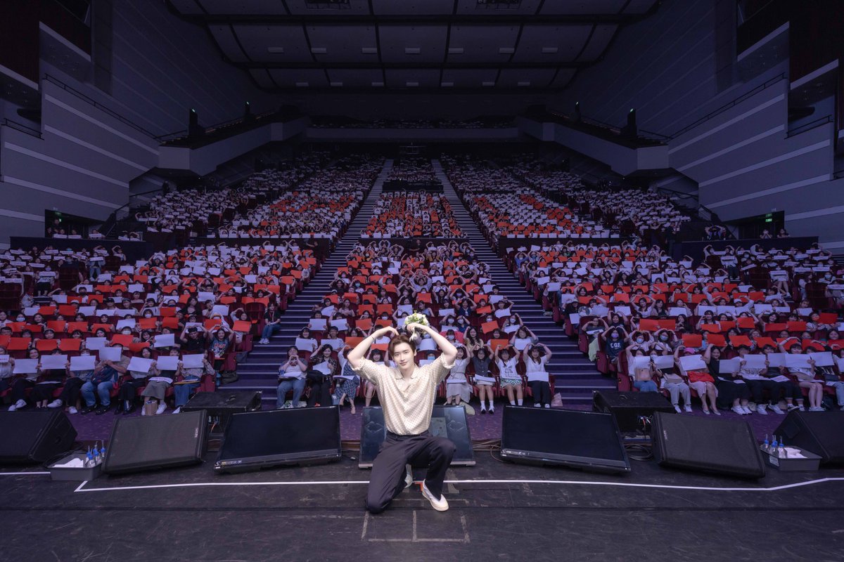 applewood_kr's tweet photo. LEE JONG SUK 2023 FANMEETING TOUR <Dear. My With> in TAIPEI

Thank you TAIPEI🧡

#LEEJONGSUK #이종석 #李鐘碩 #팬미팅 #FANMEETING #Dear_My_With #APPLEWOOD #APPLEWOODTW https://t.co/h0Dj8fCIfv