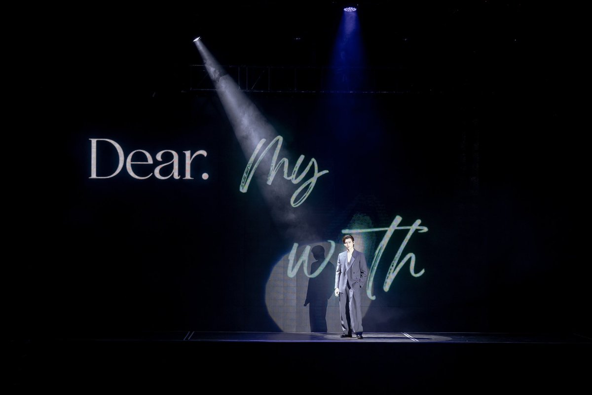 applewood_kr's tweet photo. LEE JONG SUK 2023 FANMEETING TOUR <Dear. My With> in TAIPEI

Thank you TAIPEI🧡

#LEEJONGSUK #이종석 #李鐘碩 #팬미팅 #FANMEETING #Dear_My_With #APPLEWOOD #APPLEWOODTW https://t.co/h0Dj8fCIfv