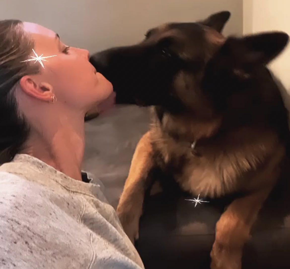 offierceness's tweet image. Don’t let her interrupt…