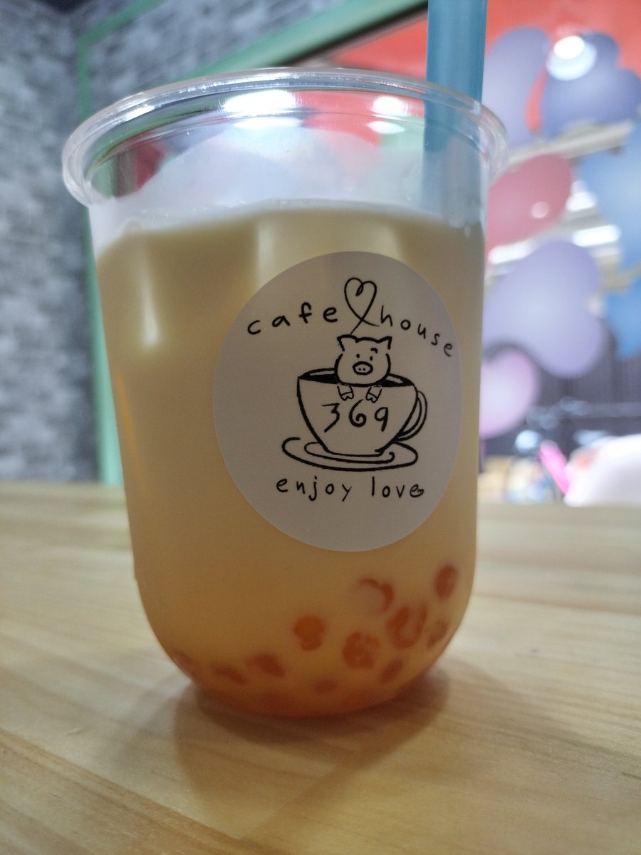 cafe369enjoy's tweet photo. むしむしと暑い日々が続いていますね…

ぜひ当店で涼んでいってください！ https://t.co/VGhR70NGIC
