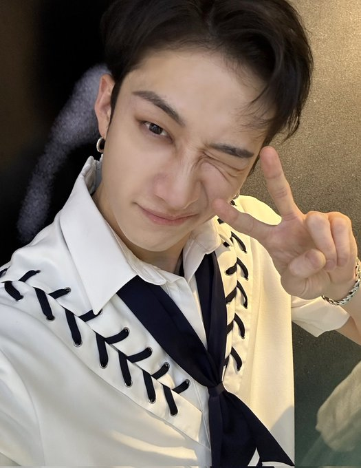 skzwithstay8's tweet photo. 🐺 - 💫
[090723] 1:37 PM KST
(KOR&amp;ENG)

*pics

Took these yesterday hehe https://t.co/tUeADLW5e6