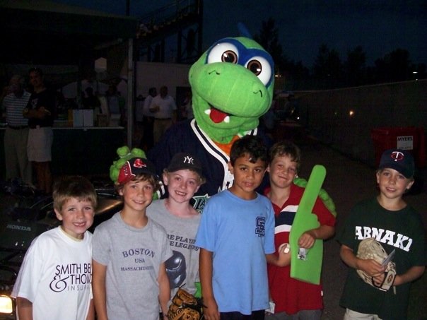 JackMainTV's tweet photo. There was a period of time when baseball in Burlington was dead.

But when the Lake Monsters came back, they were the best they've ever been, thanks in part to Pete Wilk.

I owe Pete my renewed love for the @VTLakeMonsters, and that's why I #DigInForPete 💜 https://t.co/H9K44R7CRx