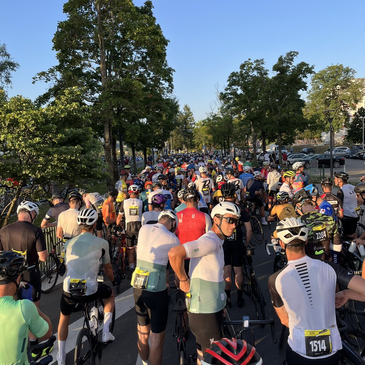 randomduck's tweet photo. Let’s do this! @letapedutour #EpicEuroTrip #RadlerlLife #PlayingBikes https://t.co/dzke0Hg6v2