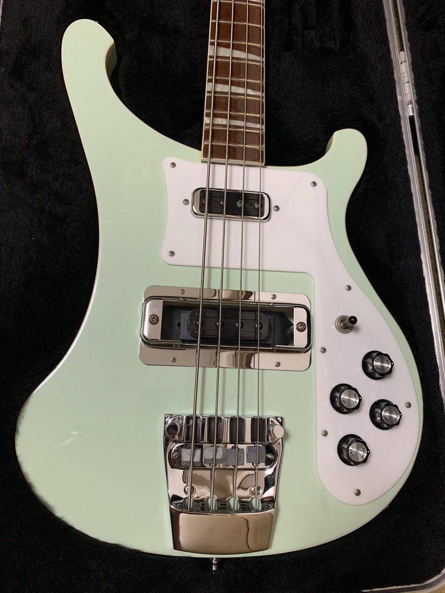 TOM16039221's tweet photo. 1⃣️2⃣️ Rickenbacker 4003 Limited Edition Blue Boy

#Rickenbacker #ベース #エレキベース https://t.co/v98j0eaHks