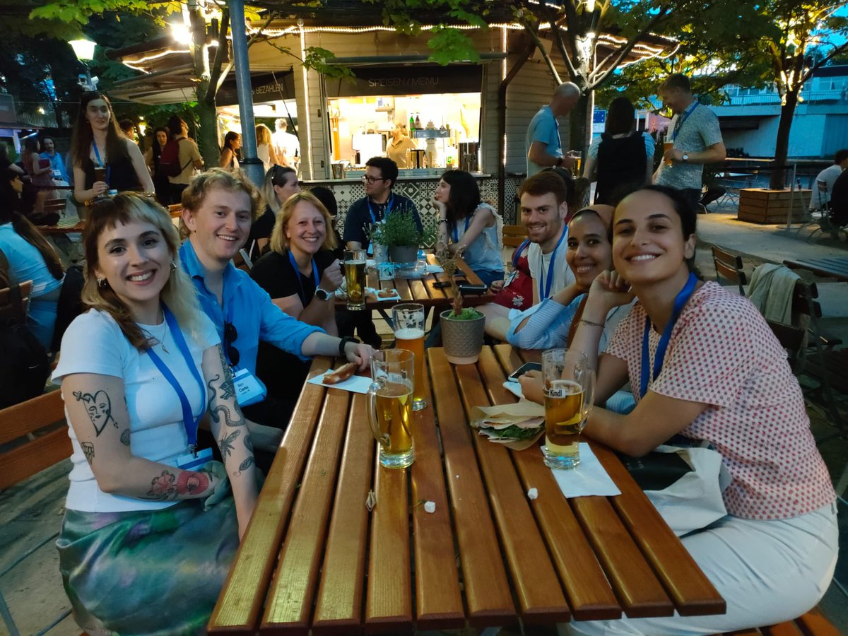 AstrocyteCafe tweet media