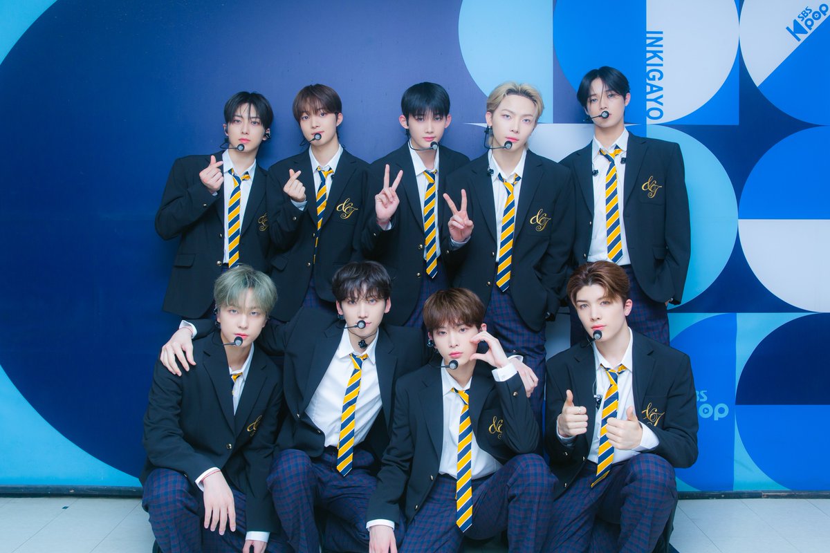 kpop_sbs's tweet photo. [👔] 230709 #착장인가

잠시 후 오후 3시 10분!
#인기가요 에서 만나요❤

#앤팀 #andTEAM #FIREWORK @andTEAMofficial https://t.co/KXM8GKwRJ2