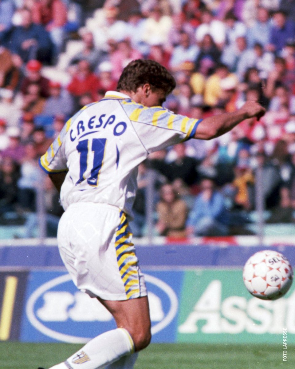 SerieA_EN's tweet photo. Real question: Which version of @Crespo was the better one? 🟡🔵 or 🦅? https://t.co/xzO3uDovTx