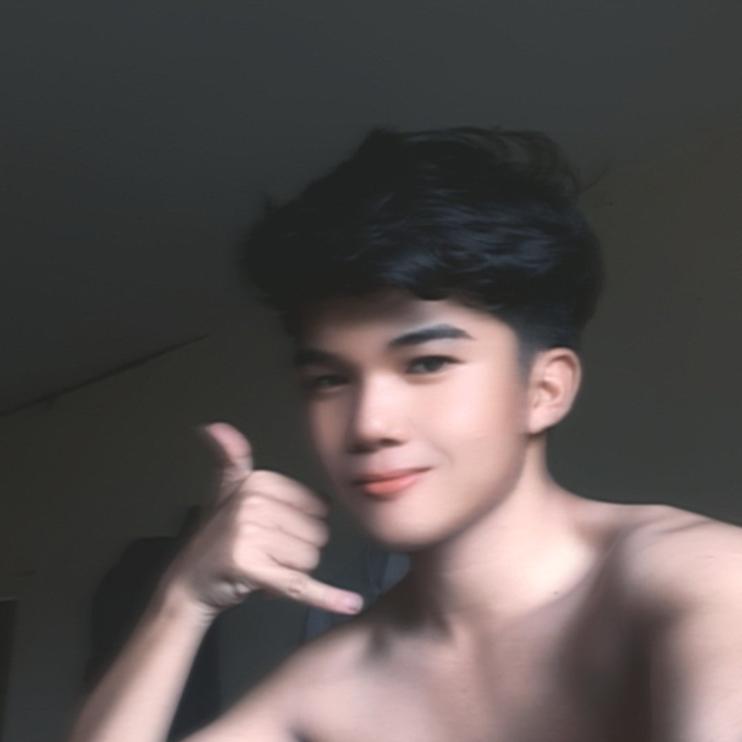 MrCakeAddict's tweet photo. #NewProfilePic https://t.co/OzlHQmZkCf