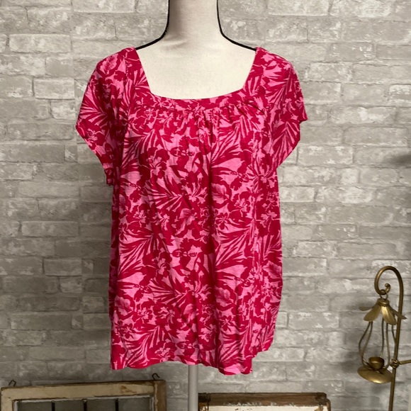DecemberOfDawn's tweet photo. So good I had to share! Check out all the items I'm loving on @Poshmarkapp #poshmark #fashion #style #shopmycloset #styleco #talbots #logobylorigoldstein: https://t.co/sAt1cOZChg https://t.co/qtK1Xf3XfI