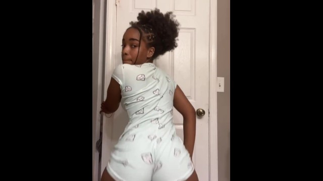 Fresh video on PornhubModels - get it while it's hot: https://t.co/0VmFsJ6z2A https://t.co/GIliCARo3<a href="/tag/newprofilepic"class="tags"><span>#newprofilepic</span></a>