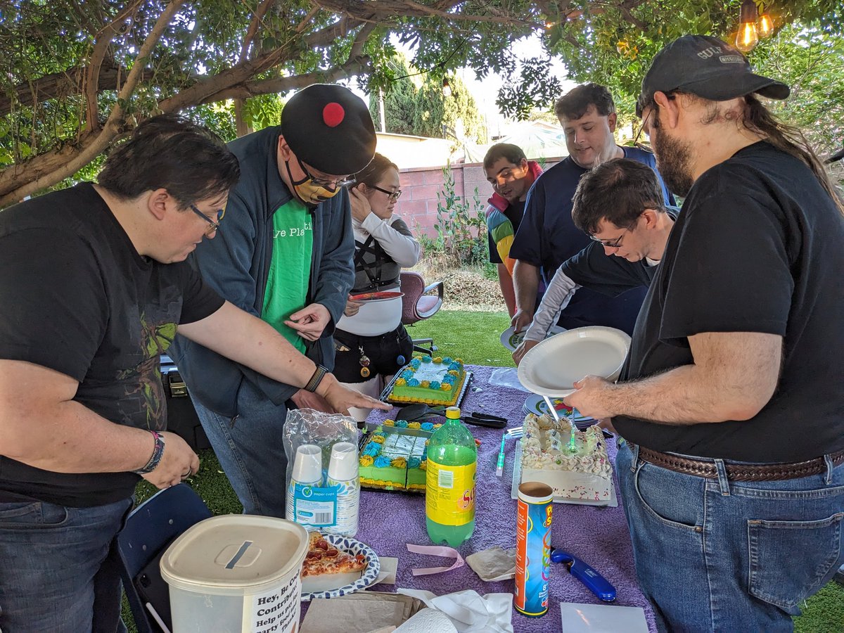 sysable's tweet image. Triple birthday at the Prancing Skiltaire house party today.