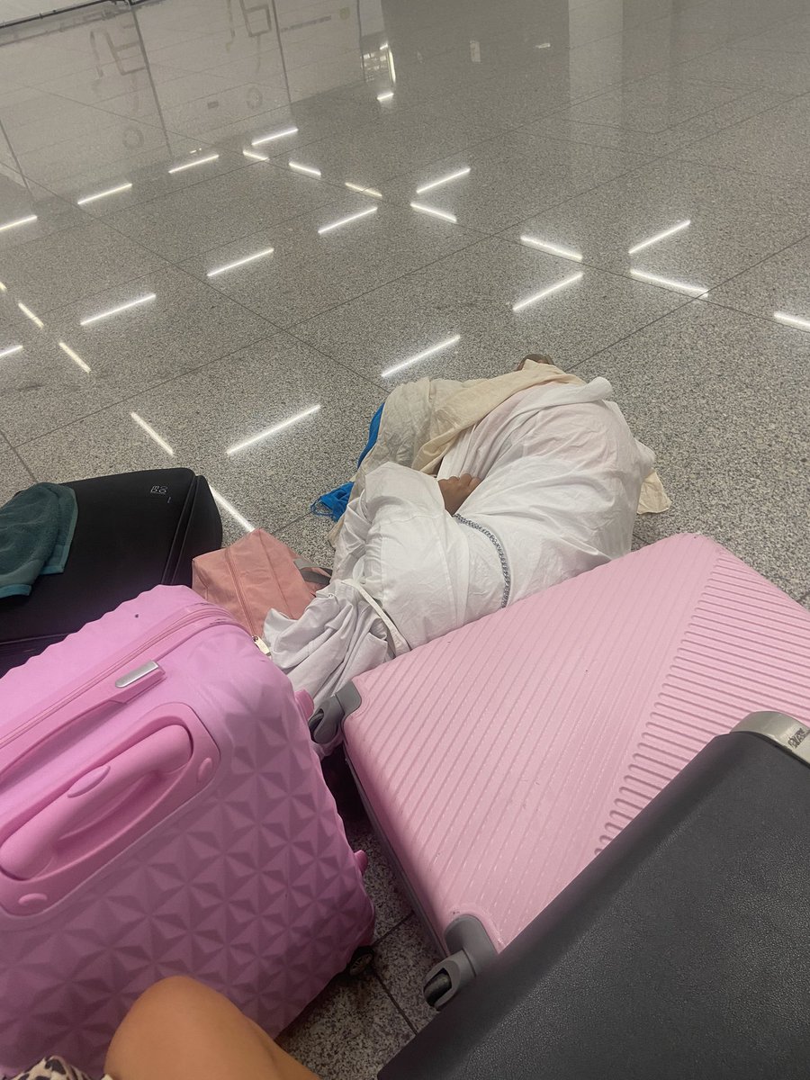 IsabellaMarron's tweet photo. The result, left to book our own flights and accommodation which there isn’t any so we have to sleep in the airport for 48hours.#easyJet https://t.co/XntSvawDQV