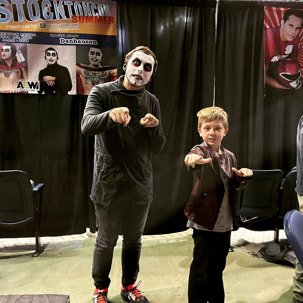 My kid and I got to meet @DanhausenAD at @StocktonCon today! #veryniceveryevil