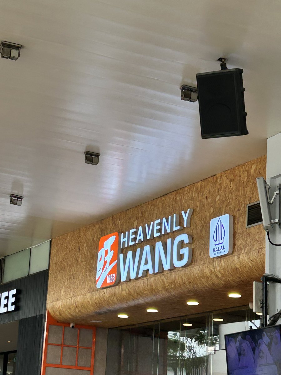 hamstersizedasian tweet media