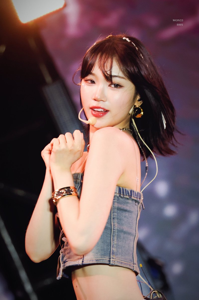 230708

#KIMCHAEWON #CHAEWON #김채원 #채원 #LE_SSERAFIM #르세라핌