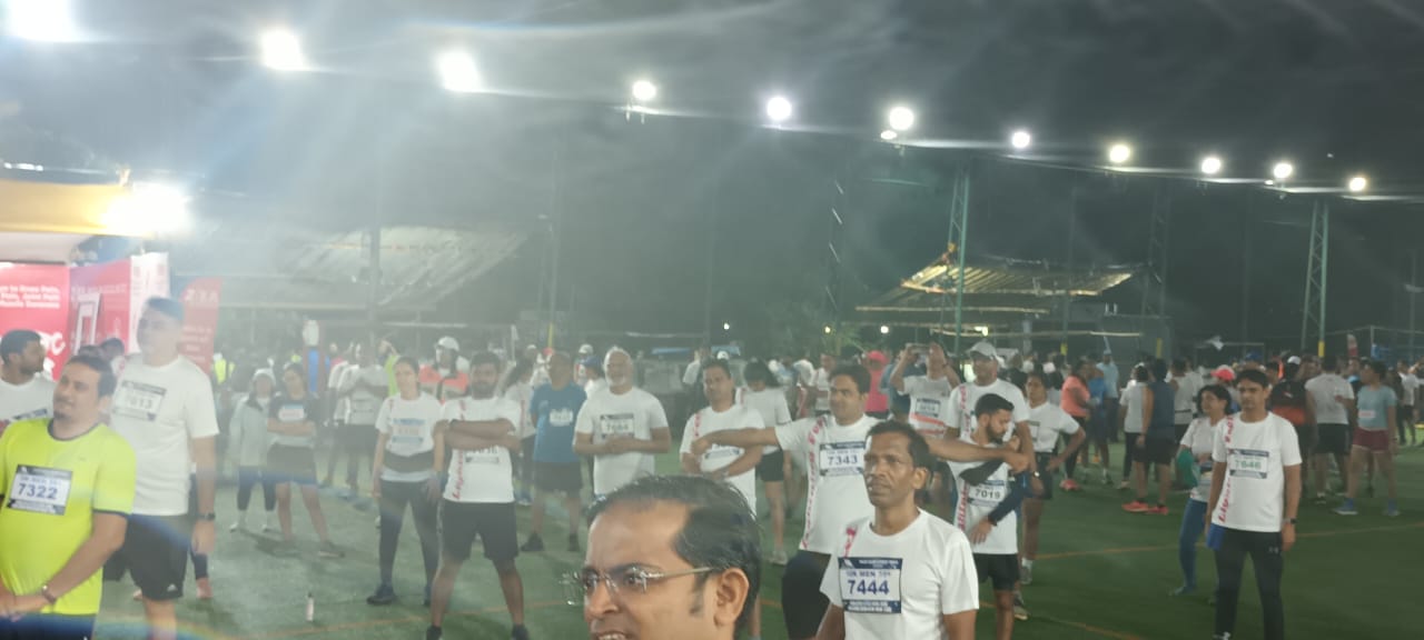 Today morning flagged off Juhu half marathon